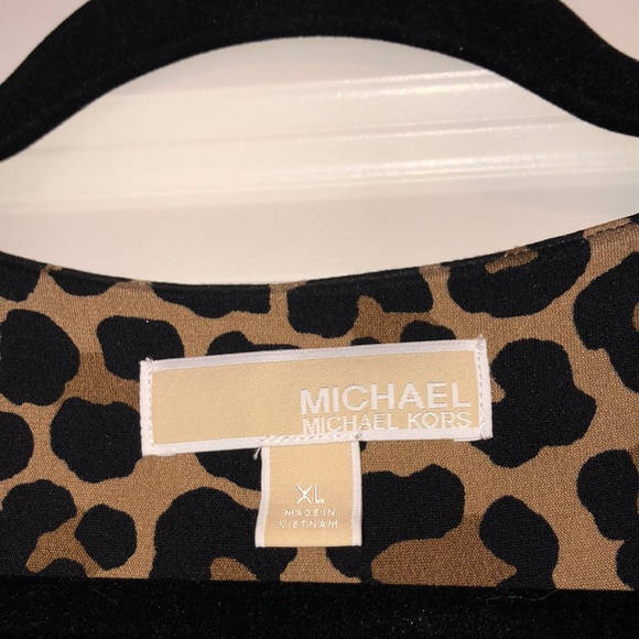 MICHAEL KORS SHORT SLEEVE LEOPARD DRESS - Picture 8 of 8